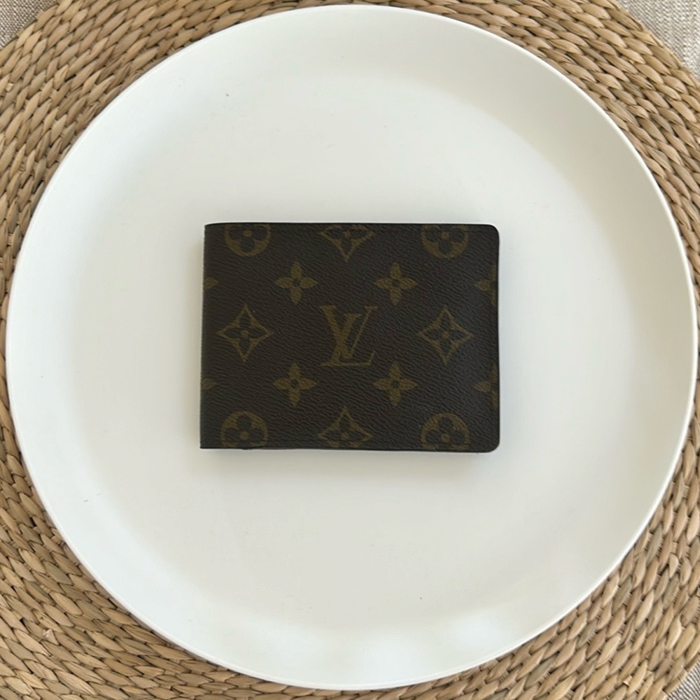 Louis Vuitton NEW Multiple Wallet